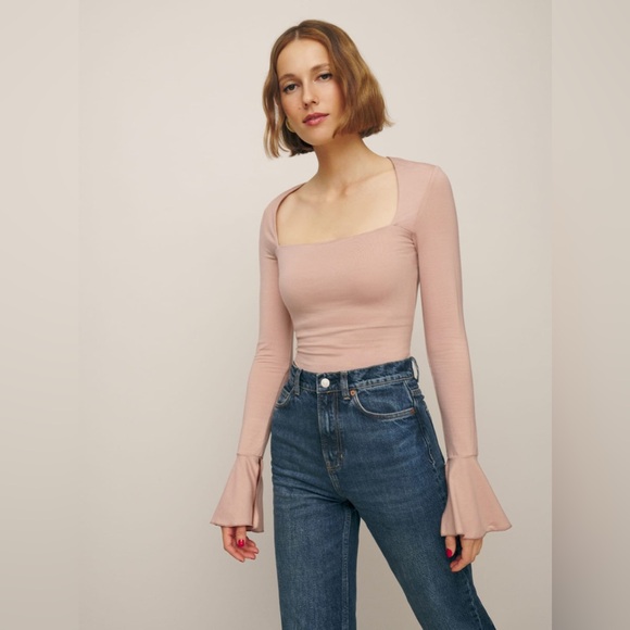 Reformation Lucca Top in Serenade - Picture 3 of 7